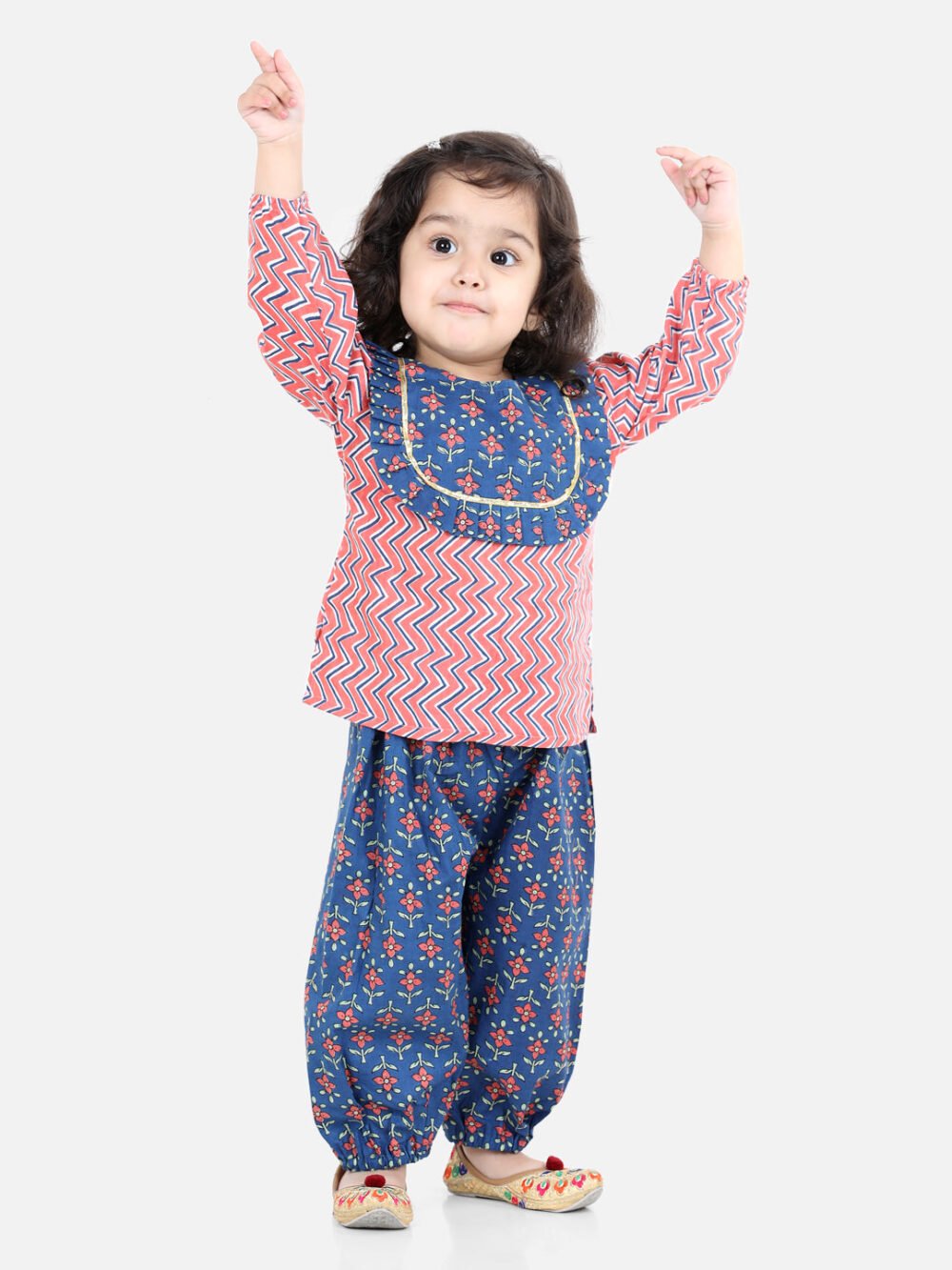 Full Sleeves Zig Zag Printed Top With Printed Harem Pants -Super Sale
